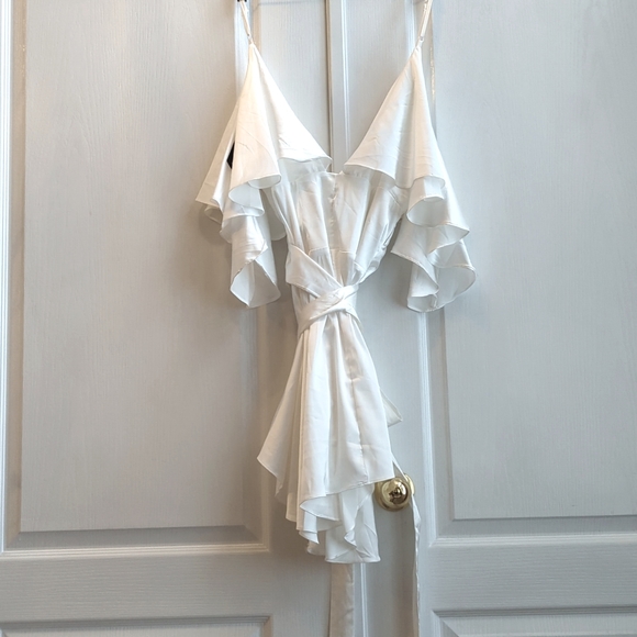 🤍Satin Mini Dress - Picture 9 of 12